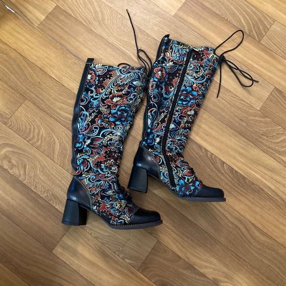 L'Artiste Spring Step Rarity Floral Jacquard Wide Calf Tall Boots Iridescent 1x - Picture 3 of 11